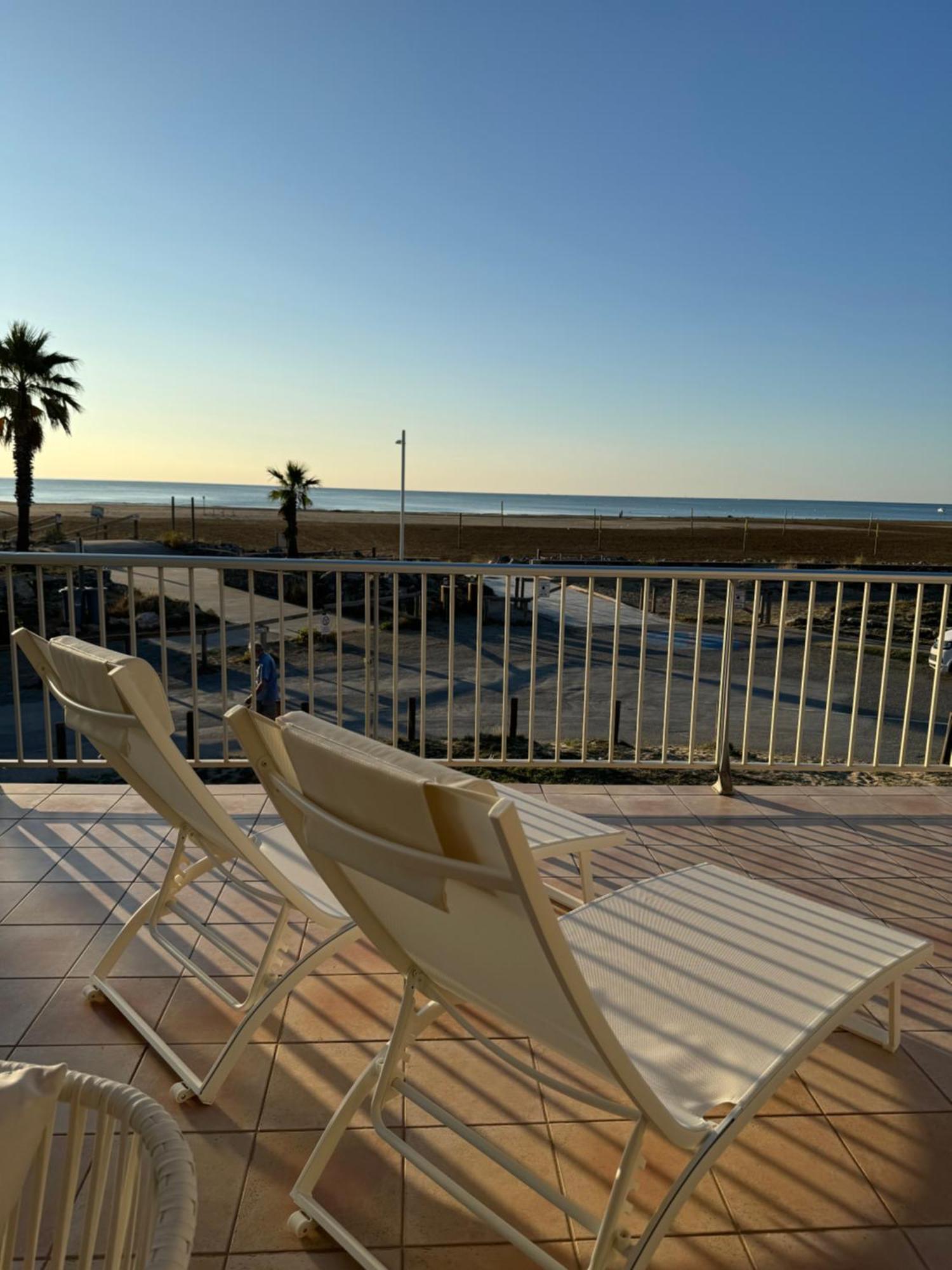 Le Grand Large De Marie Et Jean Vila Gruissan Exterior foto